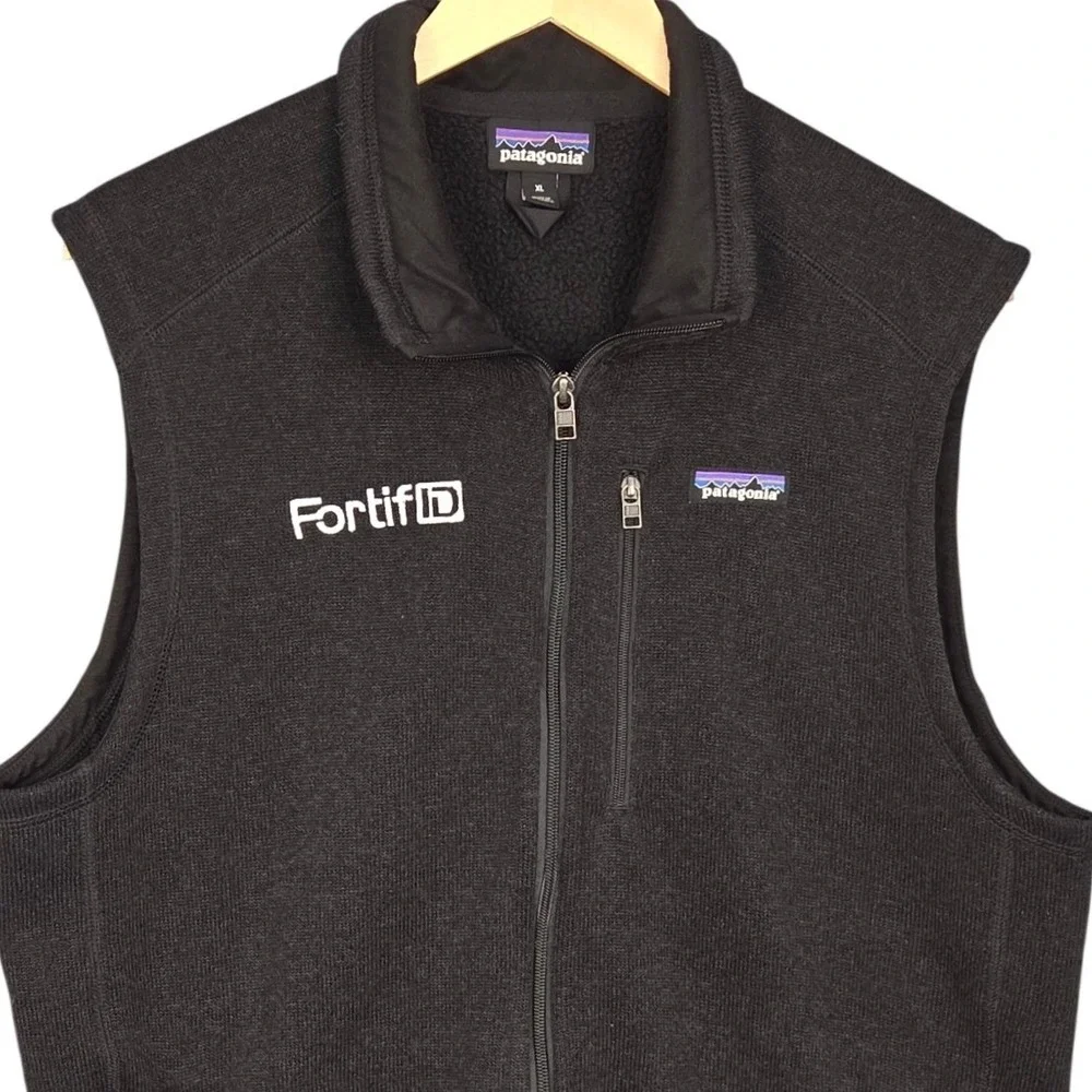 Patagonia Better Sweater Fleece Vest Men XL Black Full Zip Pockets Company Logo